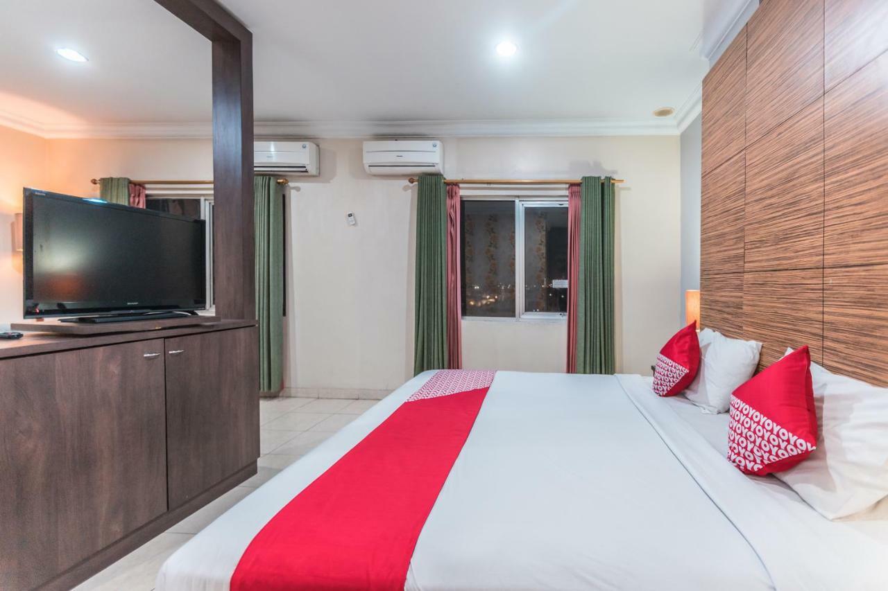 Hotel Oyo 1475 Alia Matraman Syariah Near Rs Premier Jatinergara Jakarta Exterior foto
