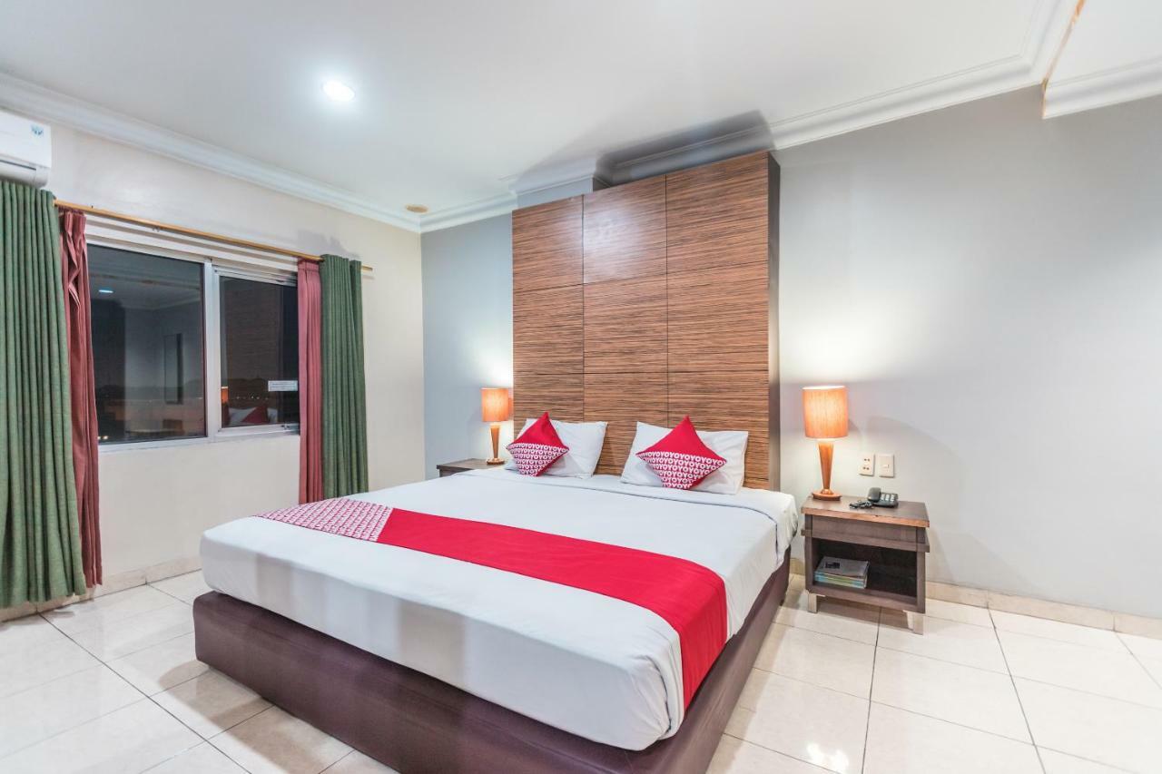 Hotel Oyo 1475 Alia Matraman Syariah Near Rs Premier Jatinergara Jakarta Exterior foto