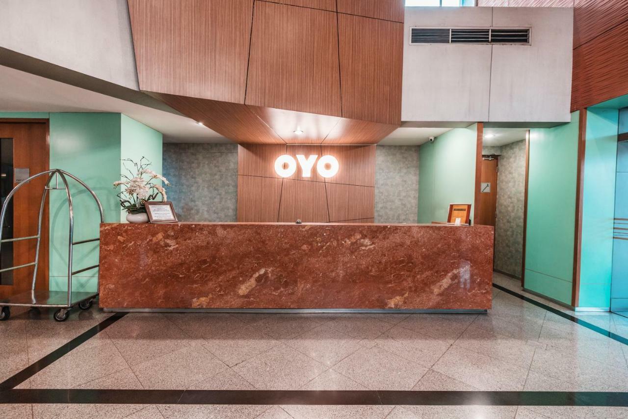 Hotel Oyo 1475 Alia Matraman Syariah Near Rs Premier Jatinergara Jakarta Exterior foto